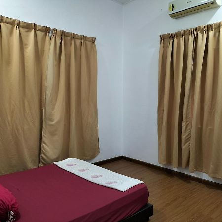 Che Na Homestay Pontian 小笨珍 外观 照片